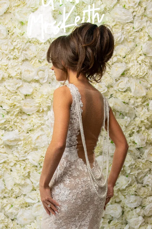 Berta  22-P109 Lace unclassified dresses