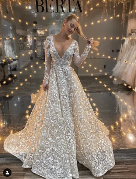 Berta Travel unclassified dresses