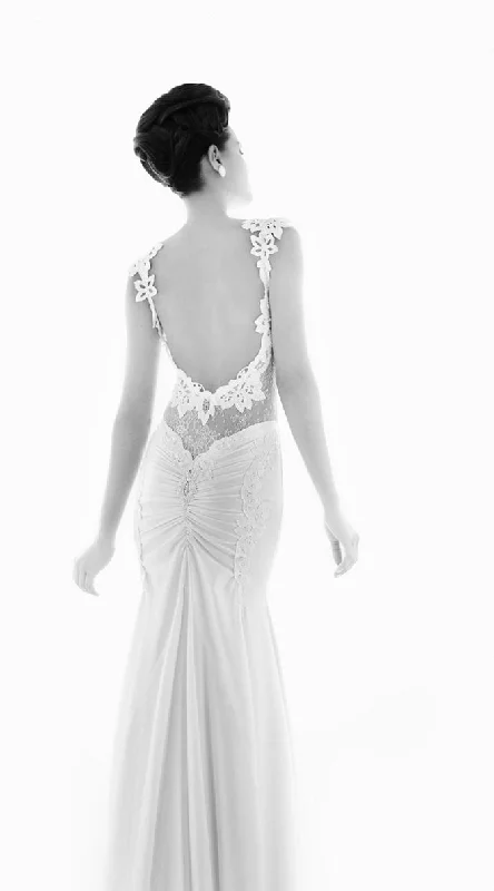 Berta  Berta 12-18 Anniversary unclassified dresses