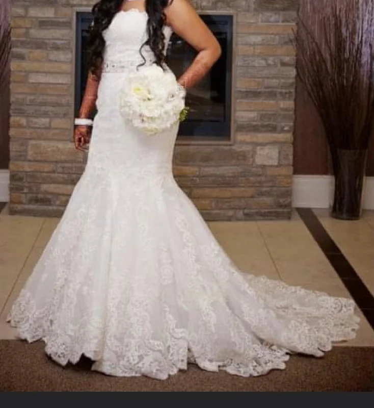 Enzoani Dakota Flowy unclassified dresses