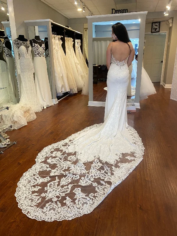 Enzoani McKinley Comfortable unclassified dresses