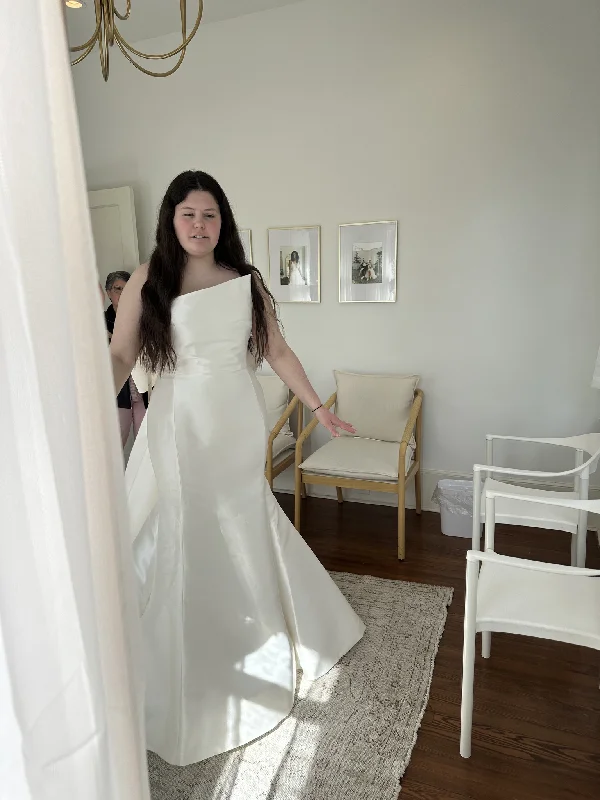 Pronovias Day Off-shoulder unclassified dresses