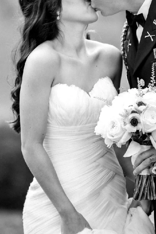 Pronovias Ledurne Metallic unclassified dresses