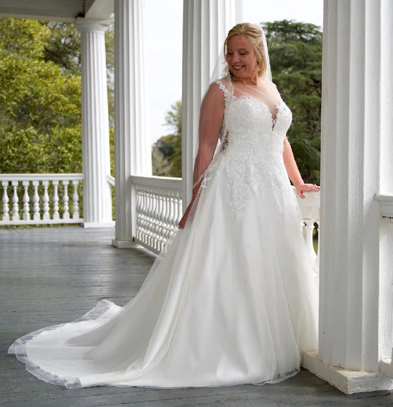 Sweetheart 6166 Satin unclassified dresses