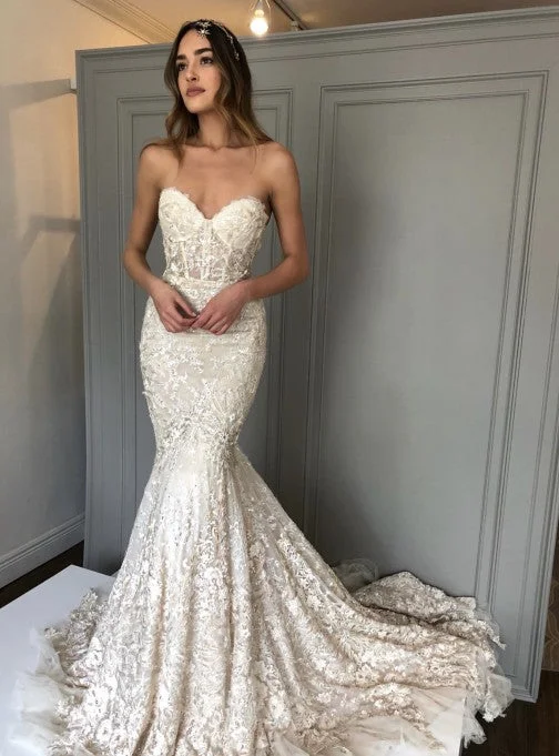 Berta  16-103 Sleeveless unclassified dresses