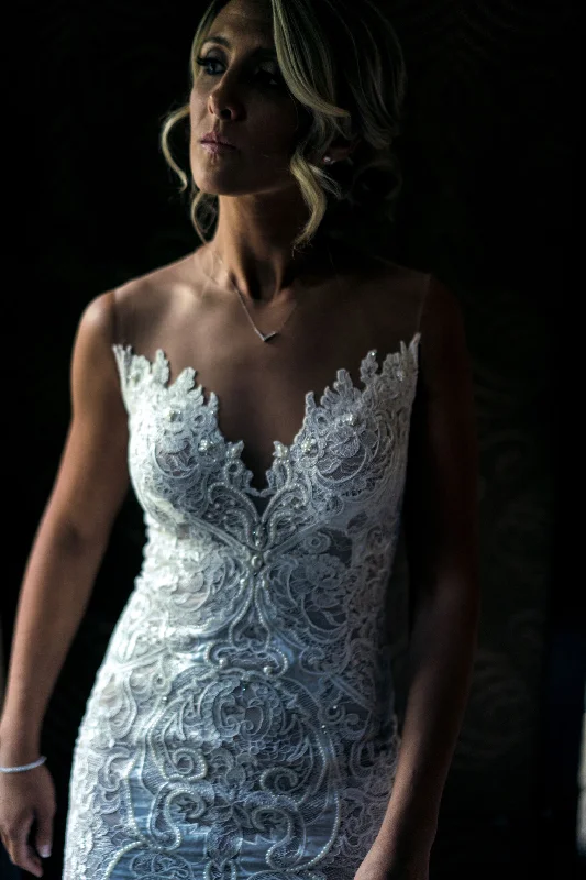 Berta  16-25 Corset unclassified dresses