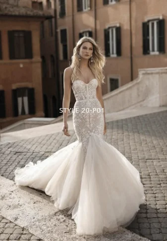 Berta  Berta PrivÃ©e/No.2/Style 20-P01 Bright color unclassified dresses