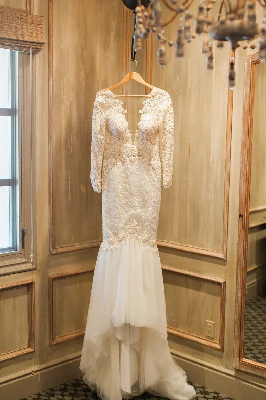 Berta Neutral tone unclassified dresses