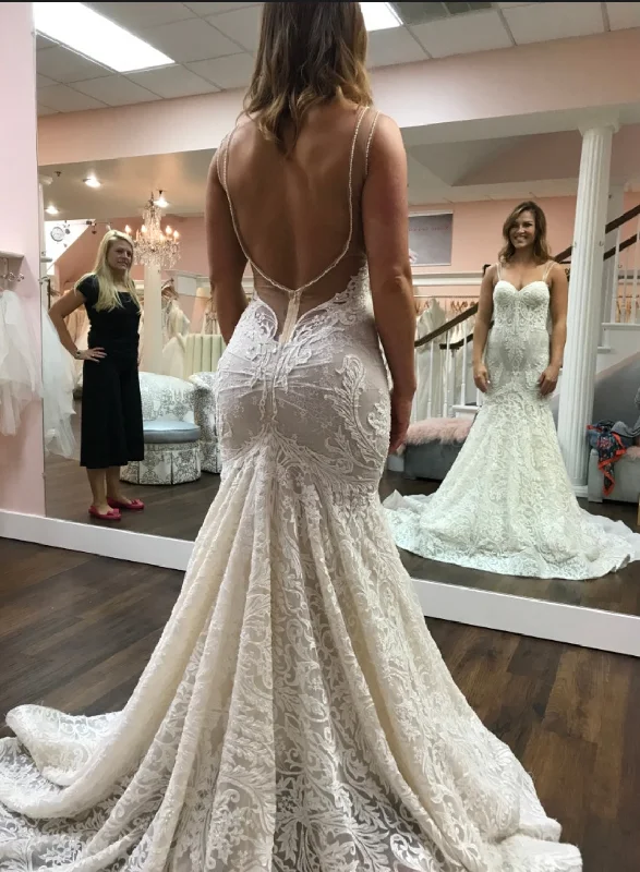 Berta  15-110 Club unclassified dresses