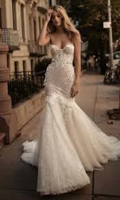 Berta  Berta 17-110 High-low unclassified dresses