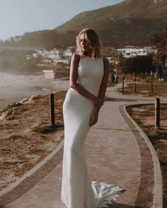 Made With Love Billie - Lace Modern Lace Dress